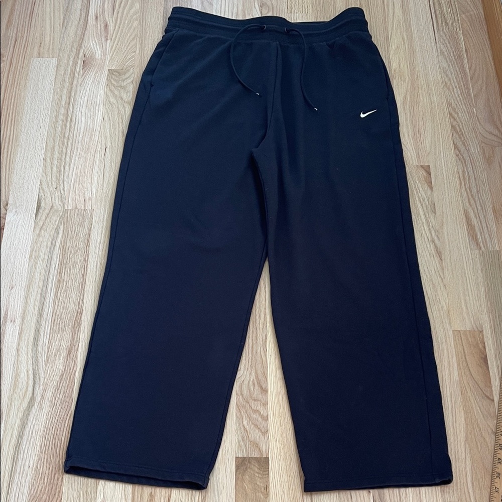 Nike Women's Black Dry Fit Track Pants